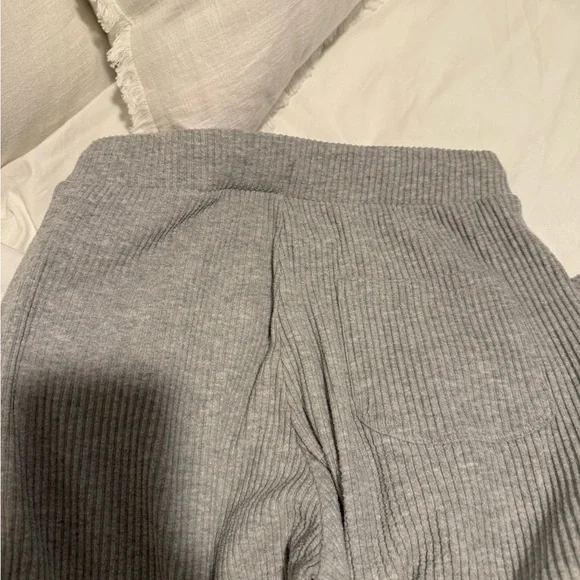 ALO Muse Sweatpant - Heather Gray - Picture 6 of 8